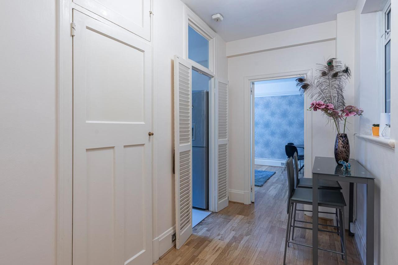 Charming 2 Bedroom Flat In Kensington High Street Londres Exterior foto